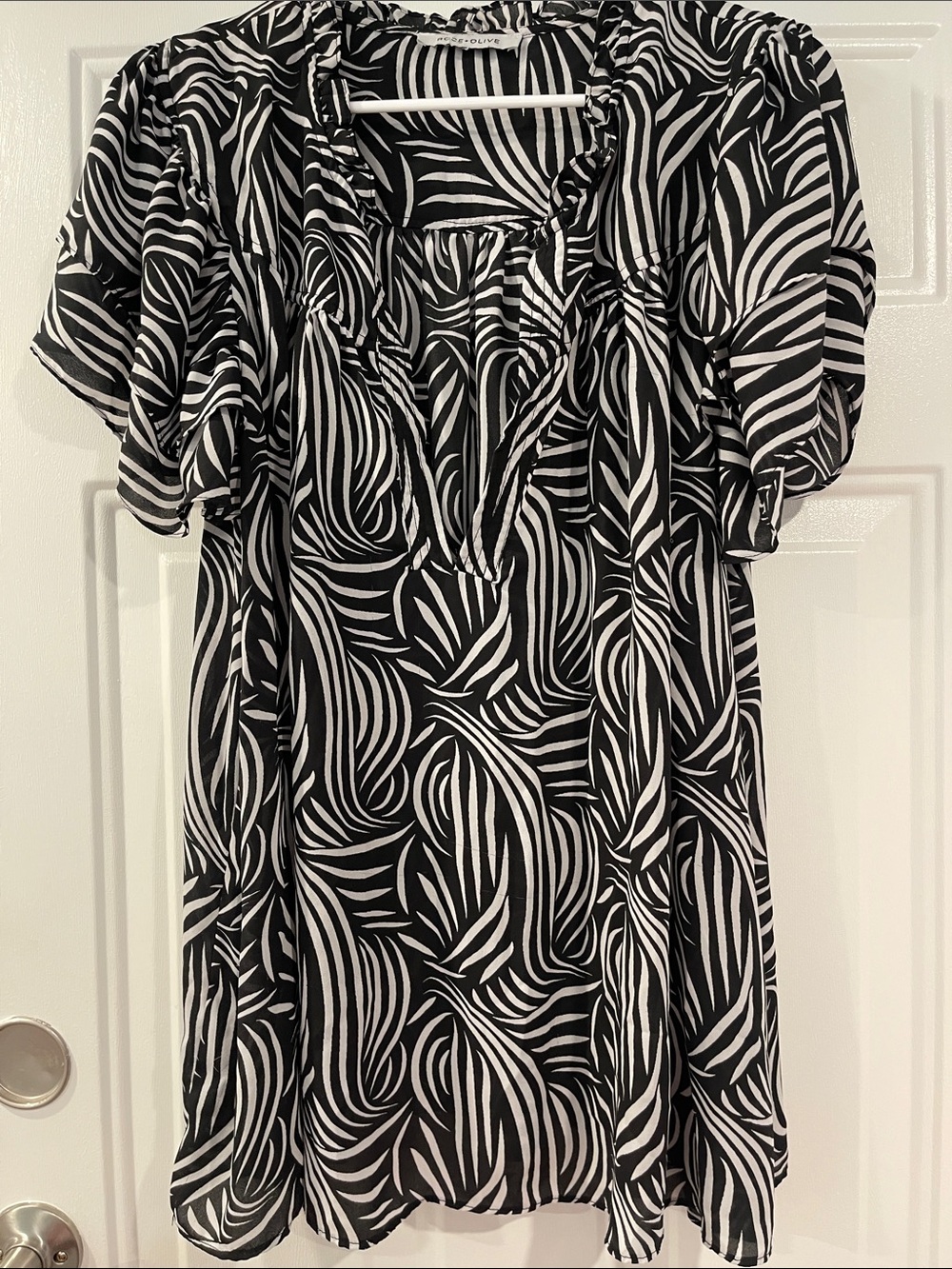 Rose & Olive Black and White Swirl Print Blouse